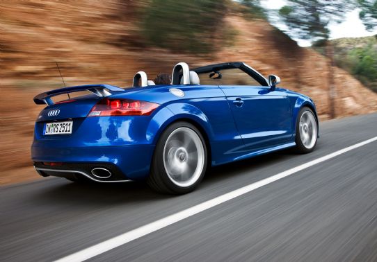 620007 - TTRS Alu Rear Trim