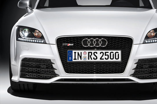 620010 - TTRS Front Grille Badge